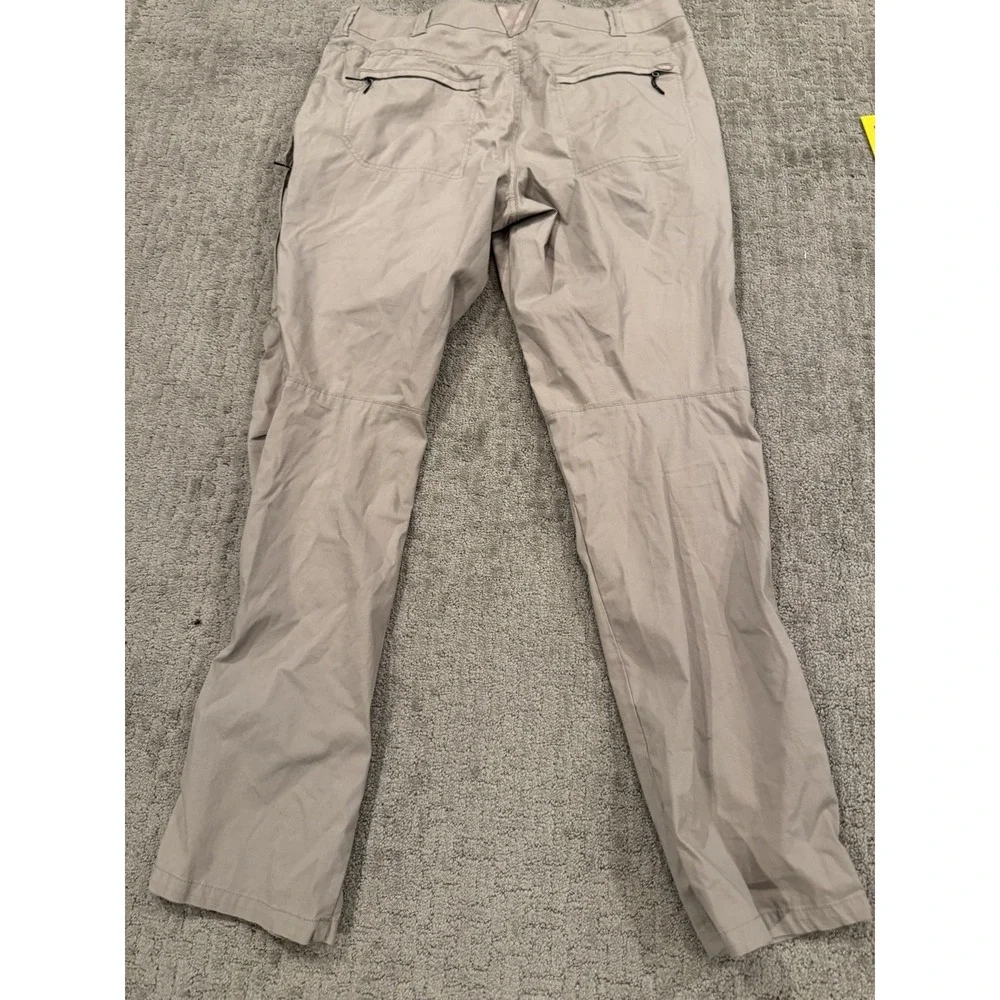 5.11 Tactical Men's Pants in Khaki, Size 36/34 (T1)